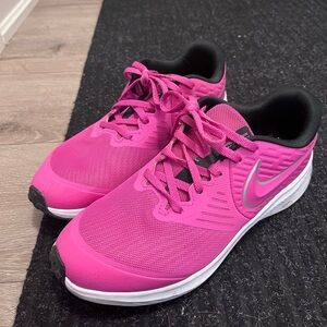 Nike Kids Pink Running Shoes
